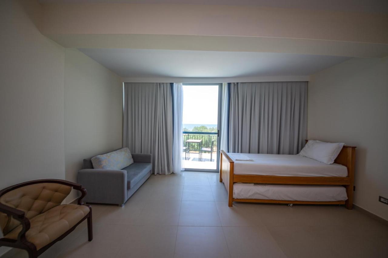 Hotel Borshi Exteriér fotografie