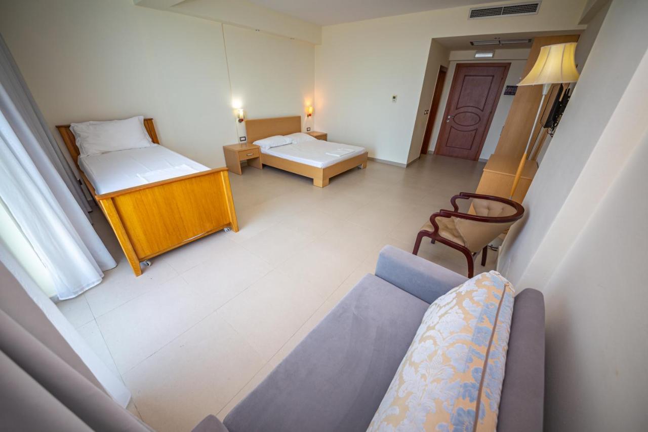 Hotel Borshi Exteriér fotografie