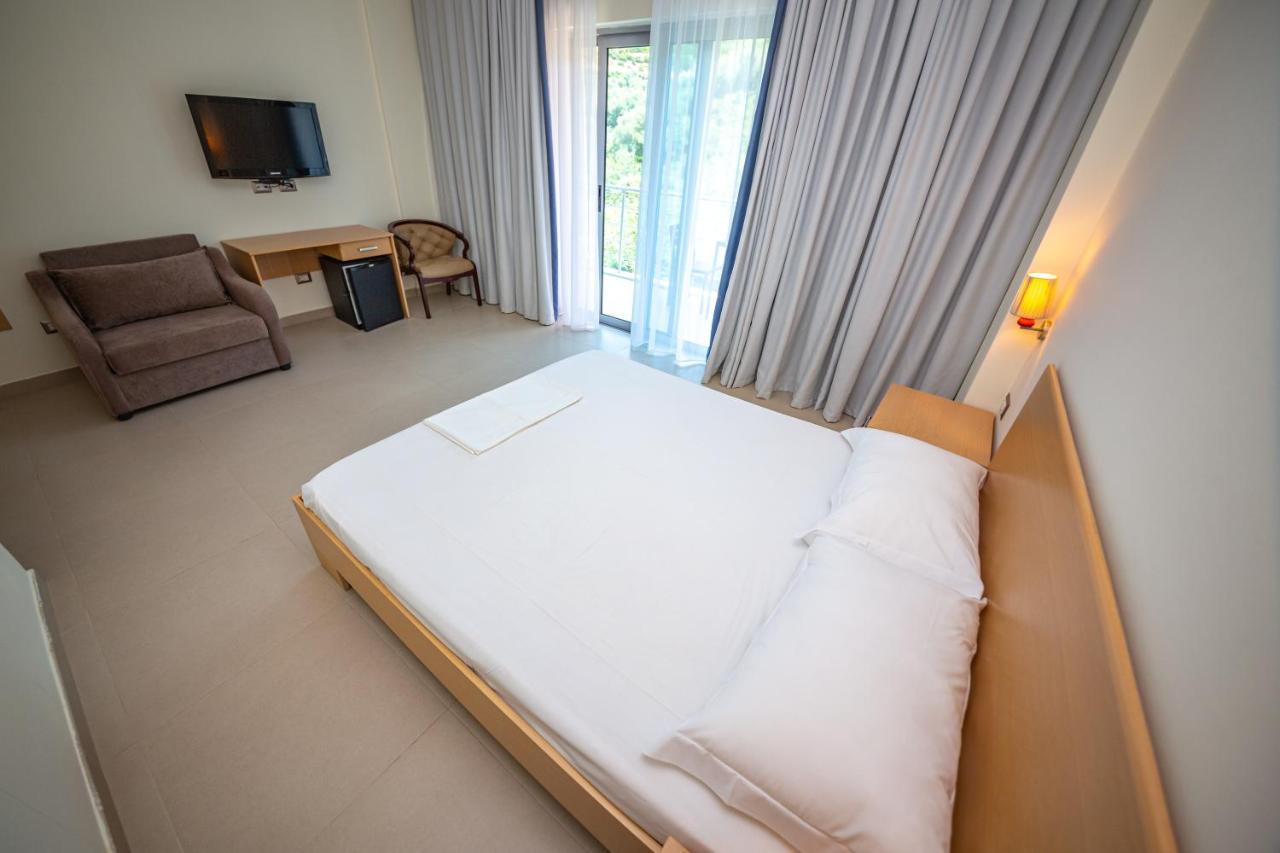 Hotel Borshi Exteriér fotografie