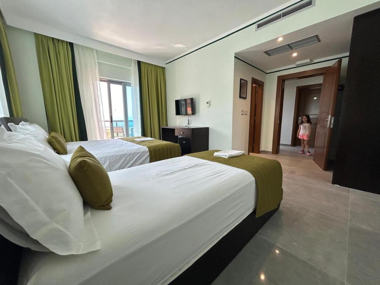 Hotel Borshi Exteriér fotografie