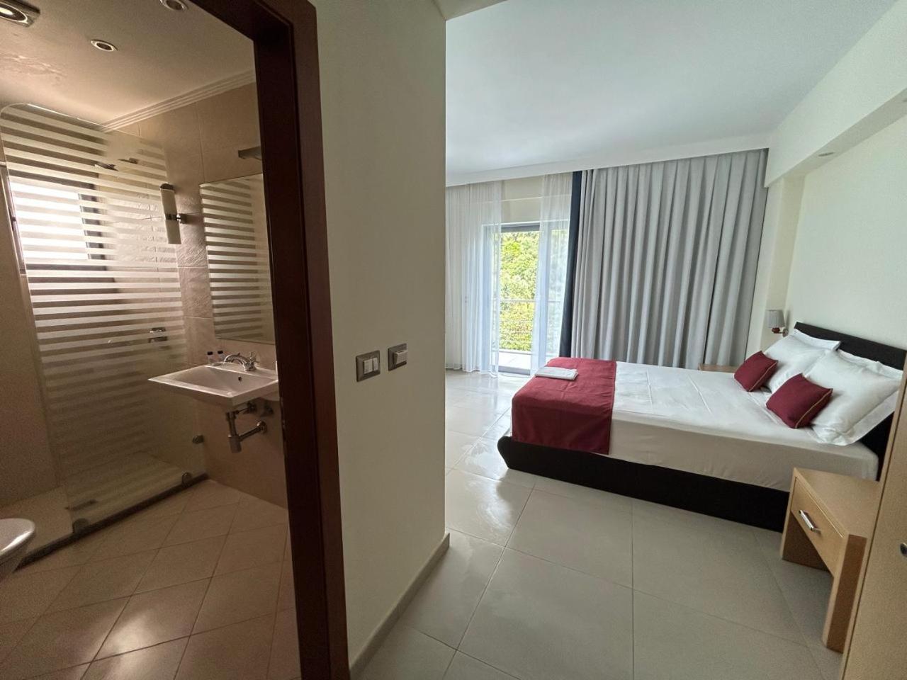 Hotel Borshi Exteriér fotografie