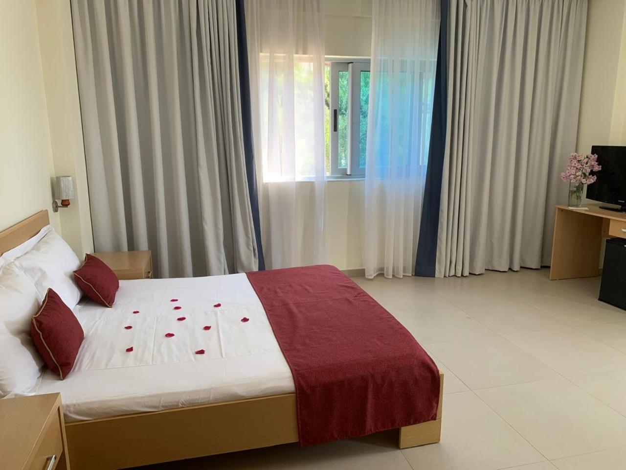 Hotel Borshi Exteriér fotografie